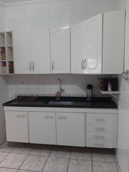 Apto Amplo, Confortavel, Bem Localizado, Asturias Guarujá Exteriör bild