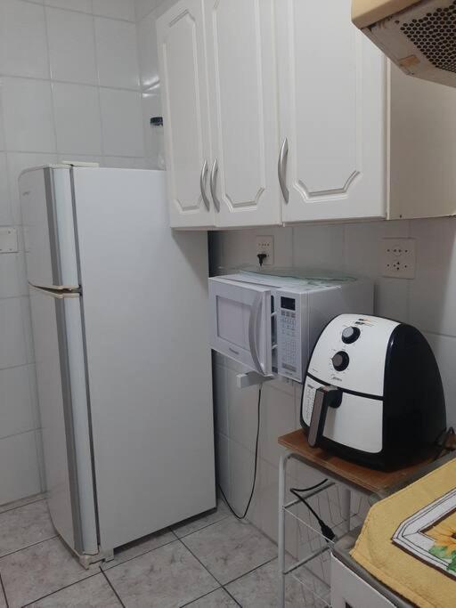 Apto Amplo, Confortavel, Bem Localizado, Asturias Guarujá Exteriör bild